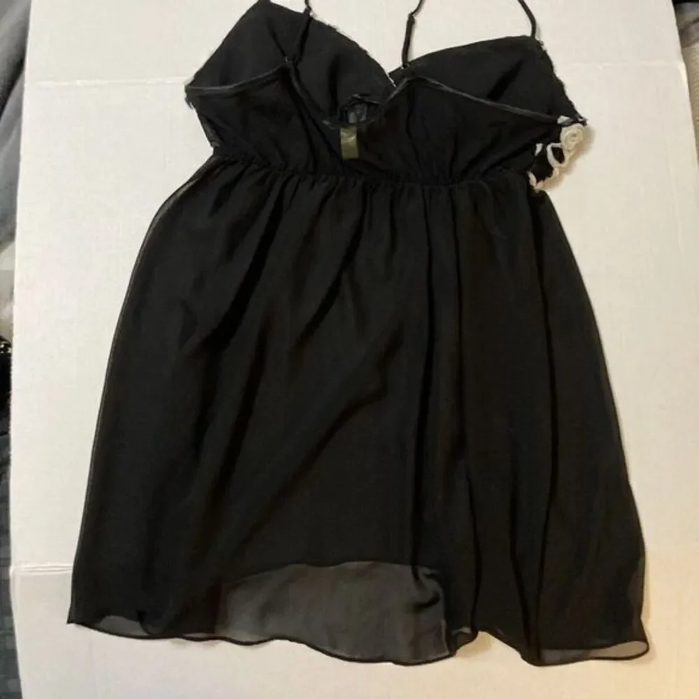 FLORA NIKROOZ Size L Black Floral Embellished Chemise‎ Gown